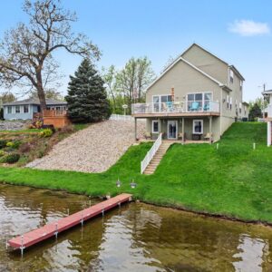 107 Lakeview Drive A Walkerton, IN 46574